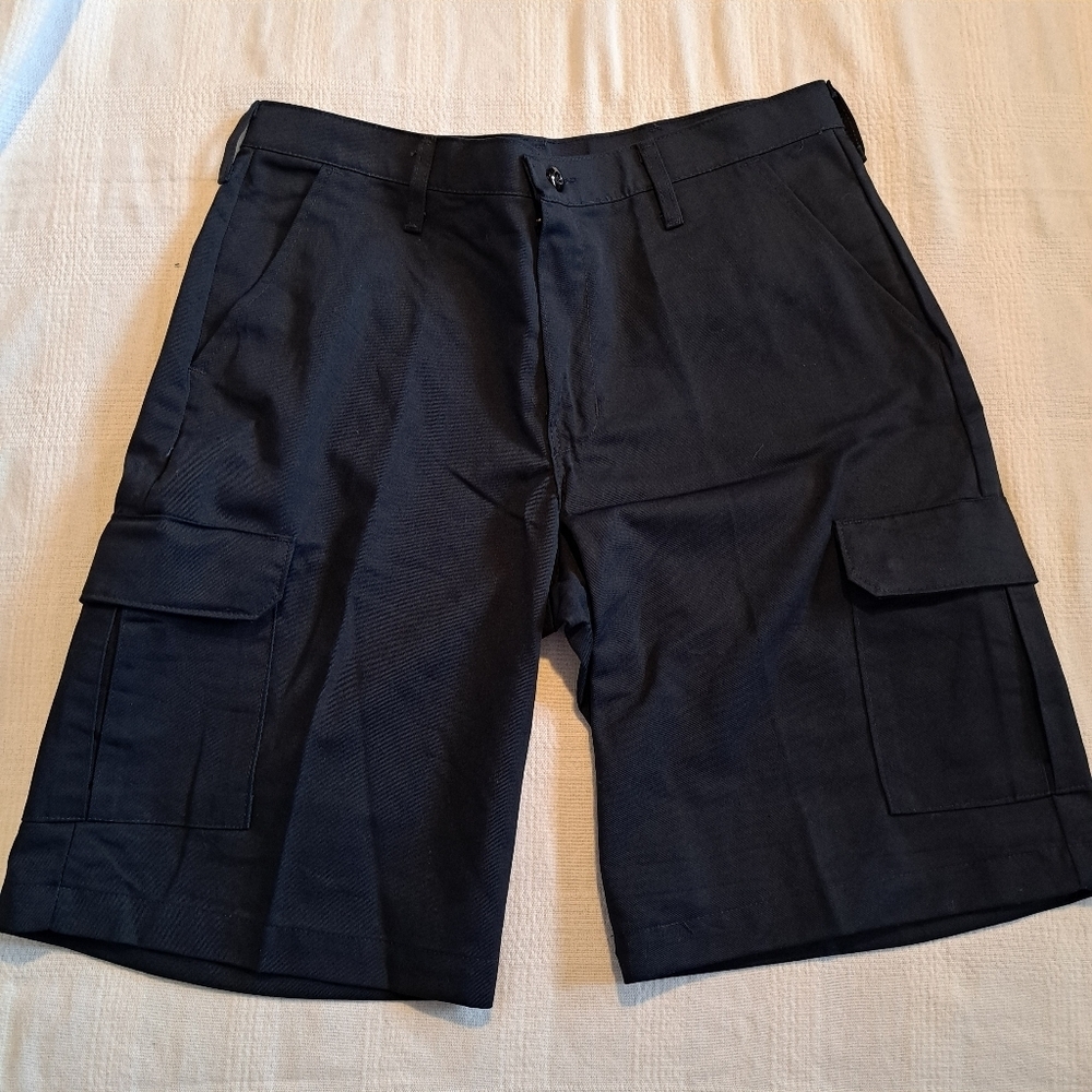 Red Kap men's size 34 x 12 navy blue PT66NVO cargo shorts, New tags attached